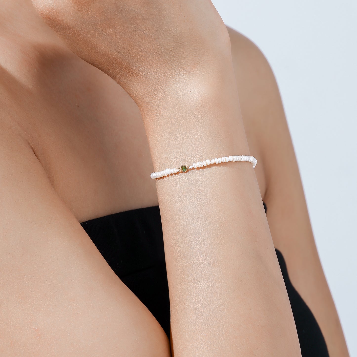 Small Pearl Bead Bracelet