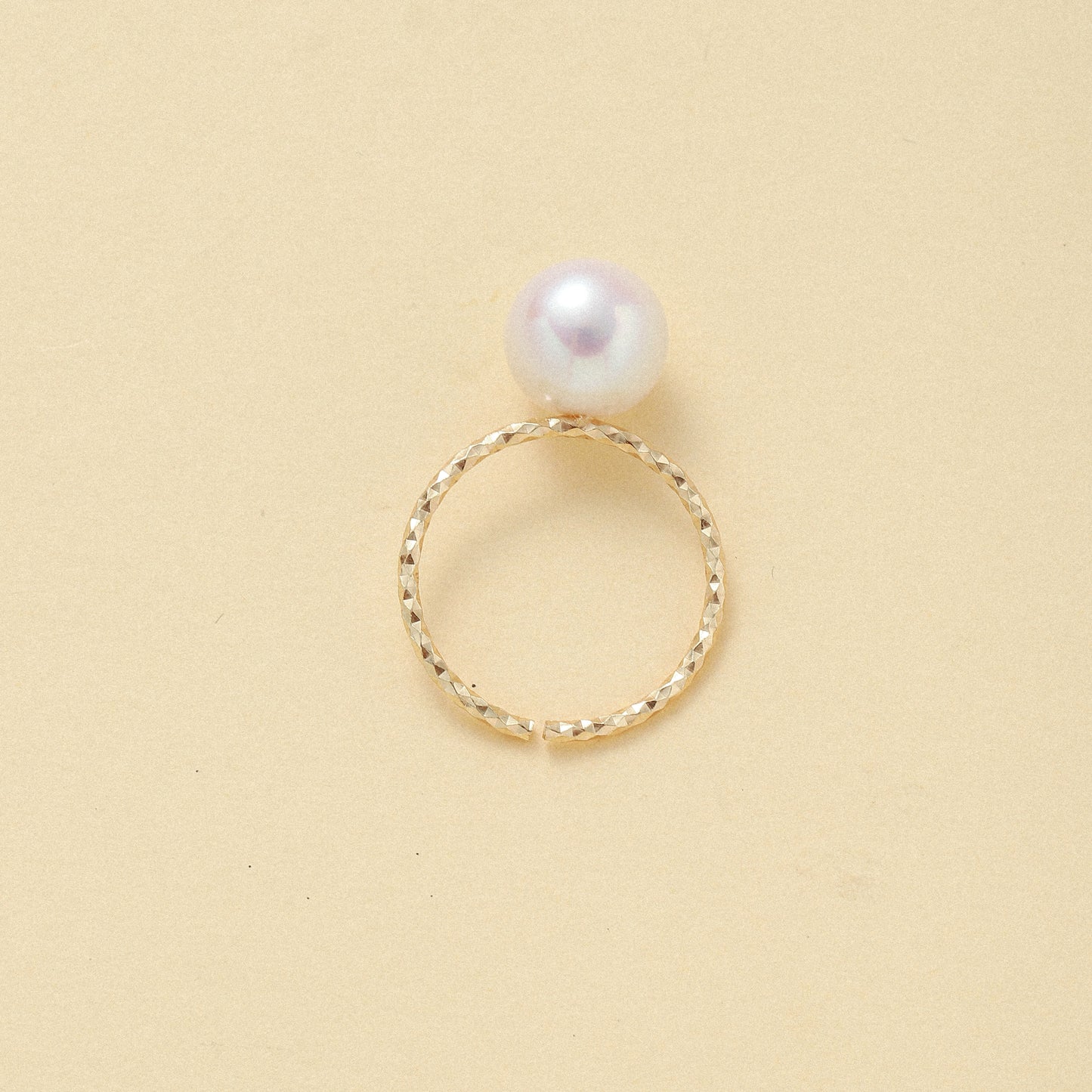 Pearl Ring with Laser-Cut Hoop