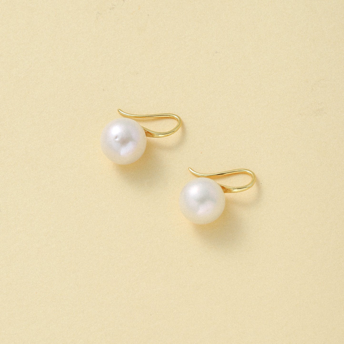 Hook Pearl Earrings