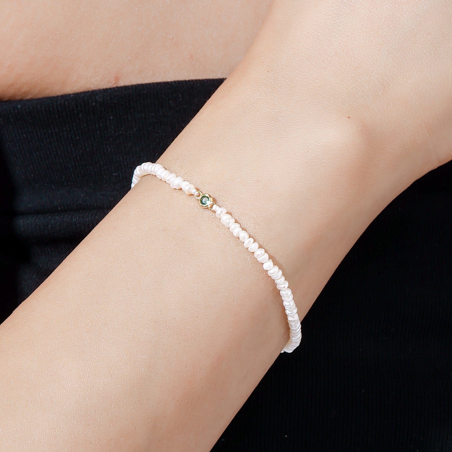 Small Pearl Bead Bracelet