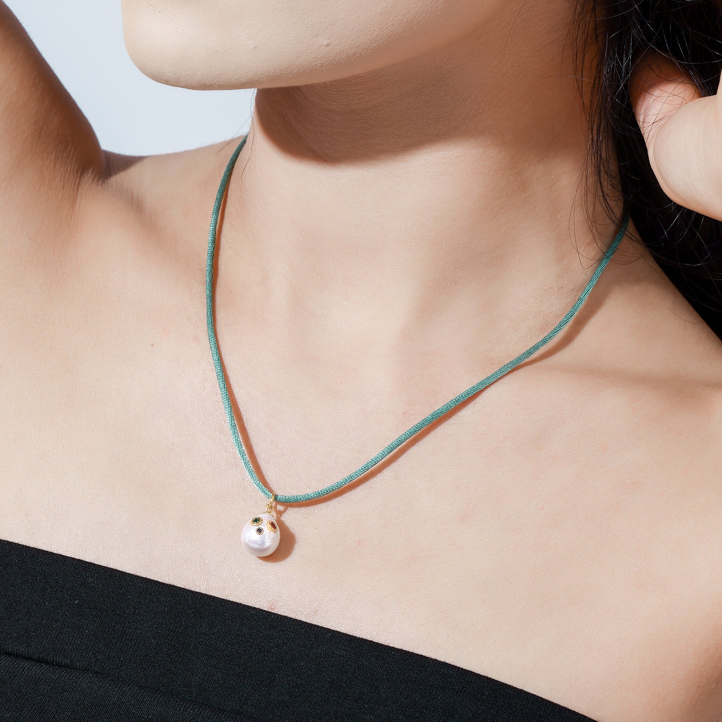 Pearl Necklace with Cubic Zirconia