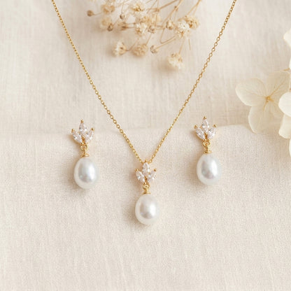18K Gold Teardrop Pearl Necklace with CZ Accent