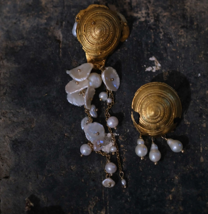 Conch Pearl Earrings