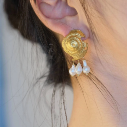 Conch Pearl Earrings