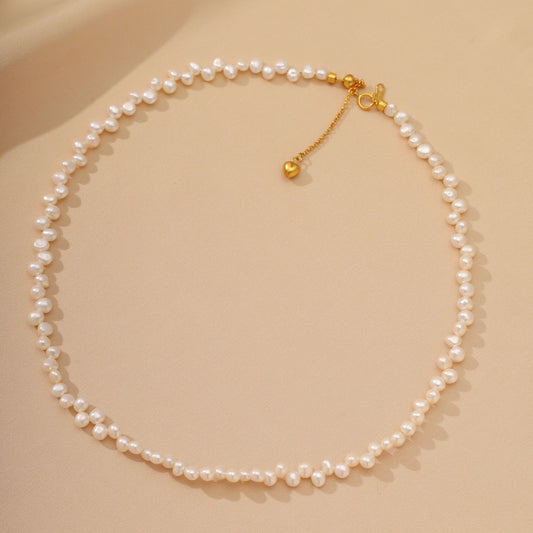 Asymmetric Pearl Choker Necklace