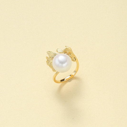 Pearl Ring with Leaf Setting
