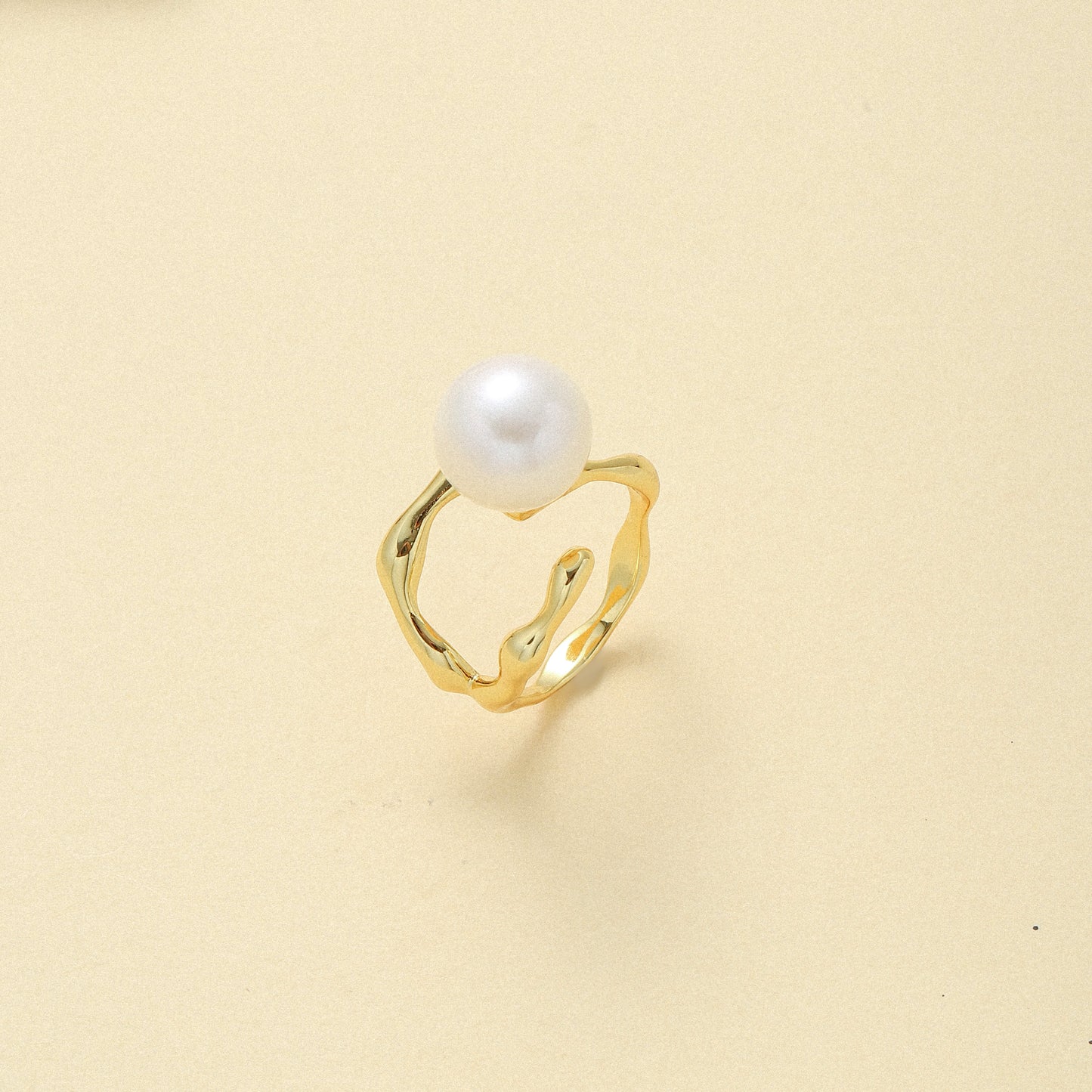Fashion Pearl Ring